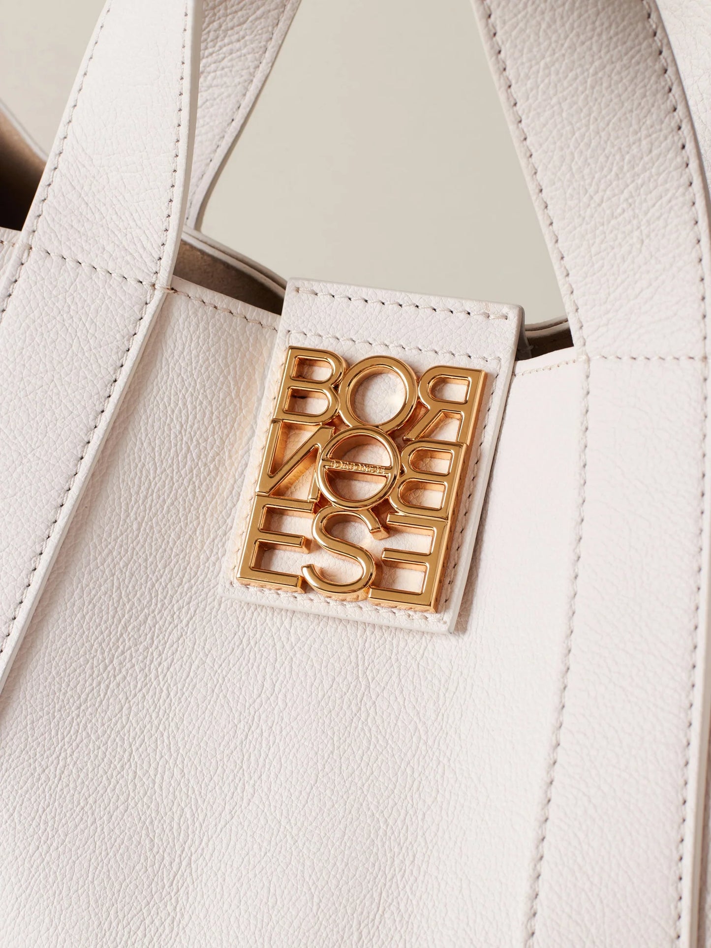 NUEVE SHOPPER MEDIUM